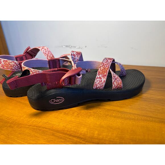 Chaco ZCloud 2 women’s sandal size 8, pink and red straps - Picture 7 of 7